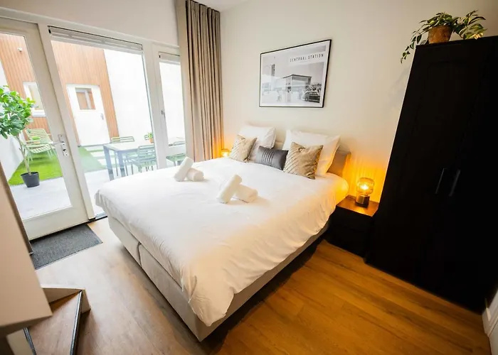 Historical 80m2 Retreat With Sauna Option - R51b Apartman *