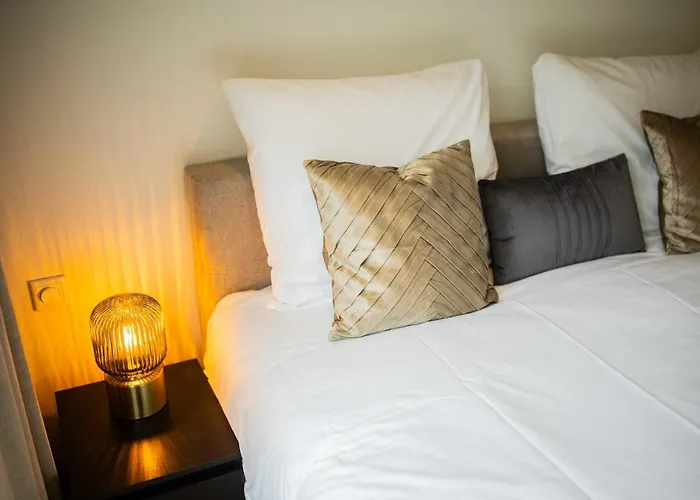 Historical 80m2 Retreat With Sauna Option - R51b *