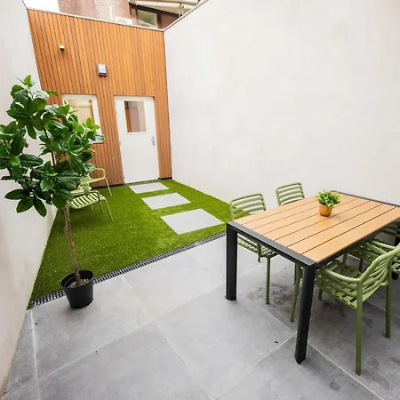 Historical 80m2 Retreat With Sauna Option - R51b 아파트 에인트호번