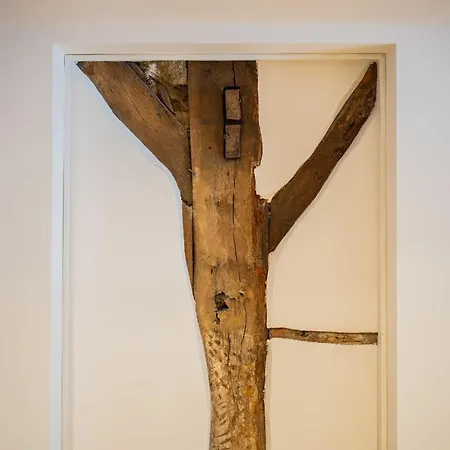 アパート Historical 80m2 Retreat With Sauna Option - R51b *