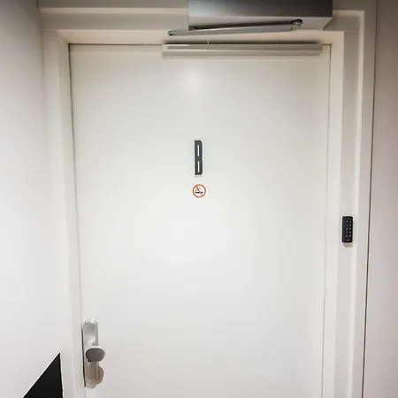 아파트 Historical 80m2 Retreat With Sauna Option - R51b *