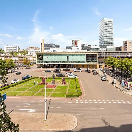 아파트 Historical 80m2 Retreat With Sauna Option - R51b