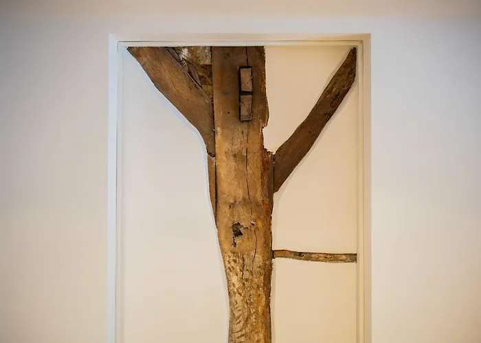 Apartment Historical 80m2 Retreat With Sauna Option - R51b *