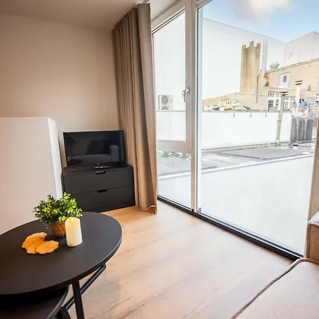 Appartement Historical 80m2 Retreat With Sauna Option - R51b Eindhoven