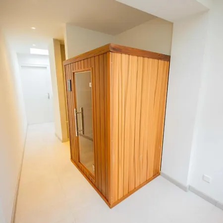 Appartement Historical 80m2 Retreat With Sauna Option - R51b *