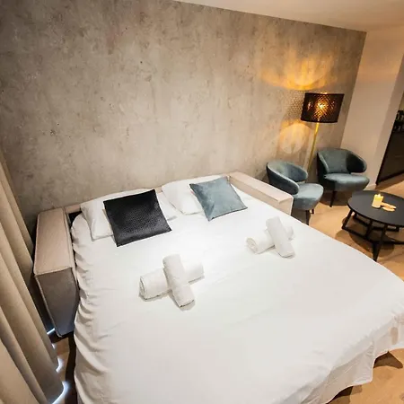 Historical 80m2 Retreat With Sauna Option - R51b * Eindhoven