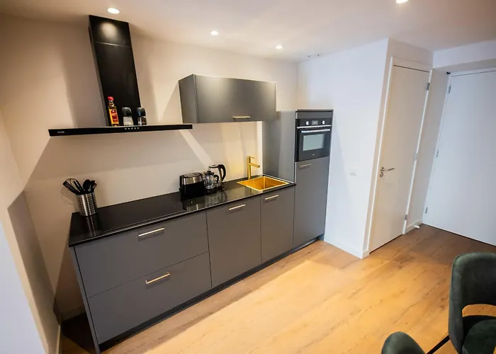 Daire Historical 80m2 Retreat With Sauna Option - R51b *